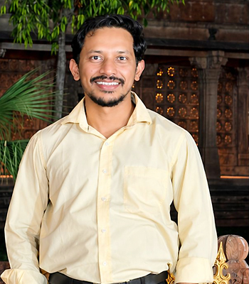Buddhist MBA Professional Groom