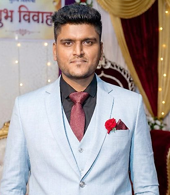 Buddhist Finance Professional Groom