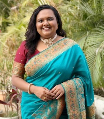 Buddhist Finance Professional Bride