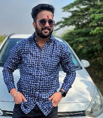 Buddhist Groom in Satara