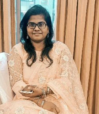 Buddhist IT Professional Bride